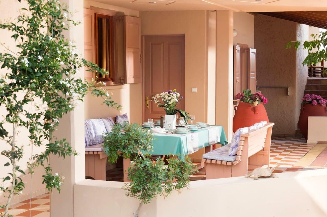 White sand Villa. Spacious villa with prive pool. Agia Pelagia  Esterno foto